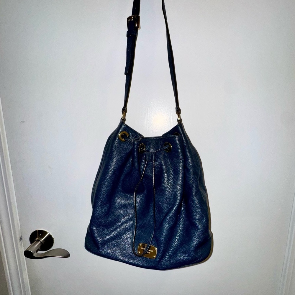 Michael Kors Jules Navy Leather Hobo Bucket Bag